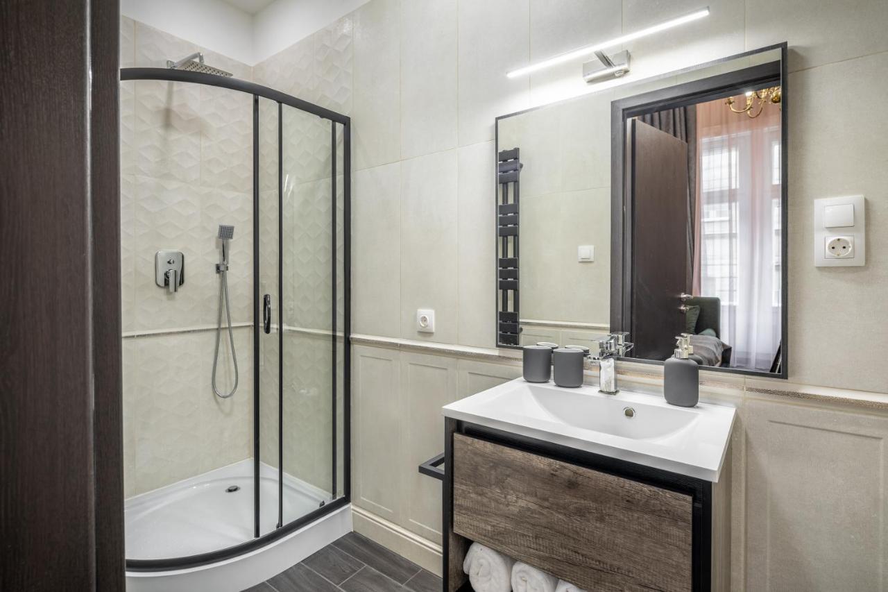 Budapest Marvelous Apartment In Andrassy Boulevard Bagian luar foto