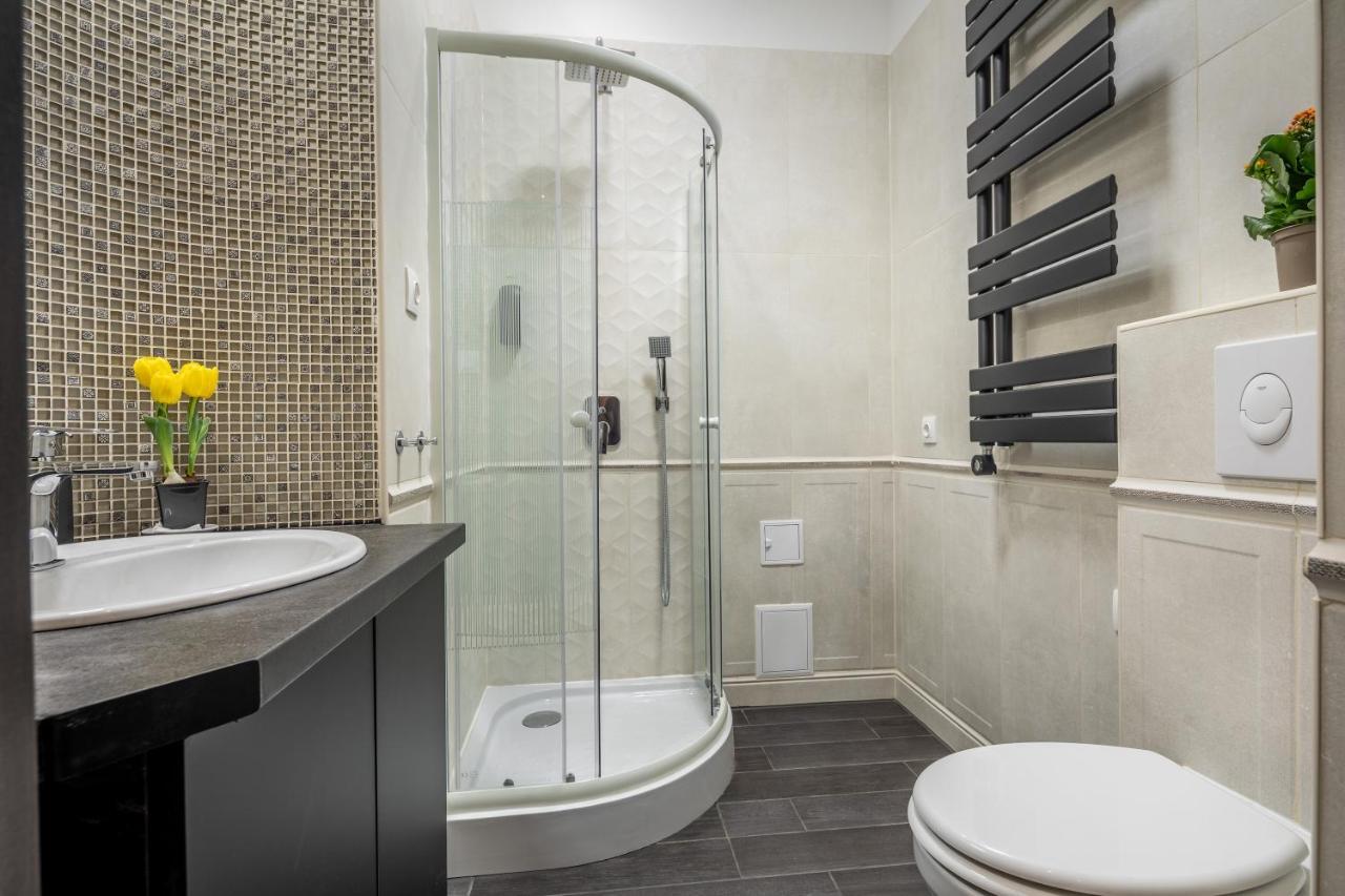 Budapest Marvelous Apartment In Andrassy Boulevard Bagian luar foto