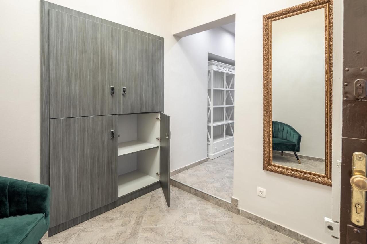 Budapest Marvelous Apartment In Andrassy Boulevard Bagian luar foto