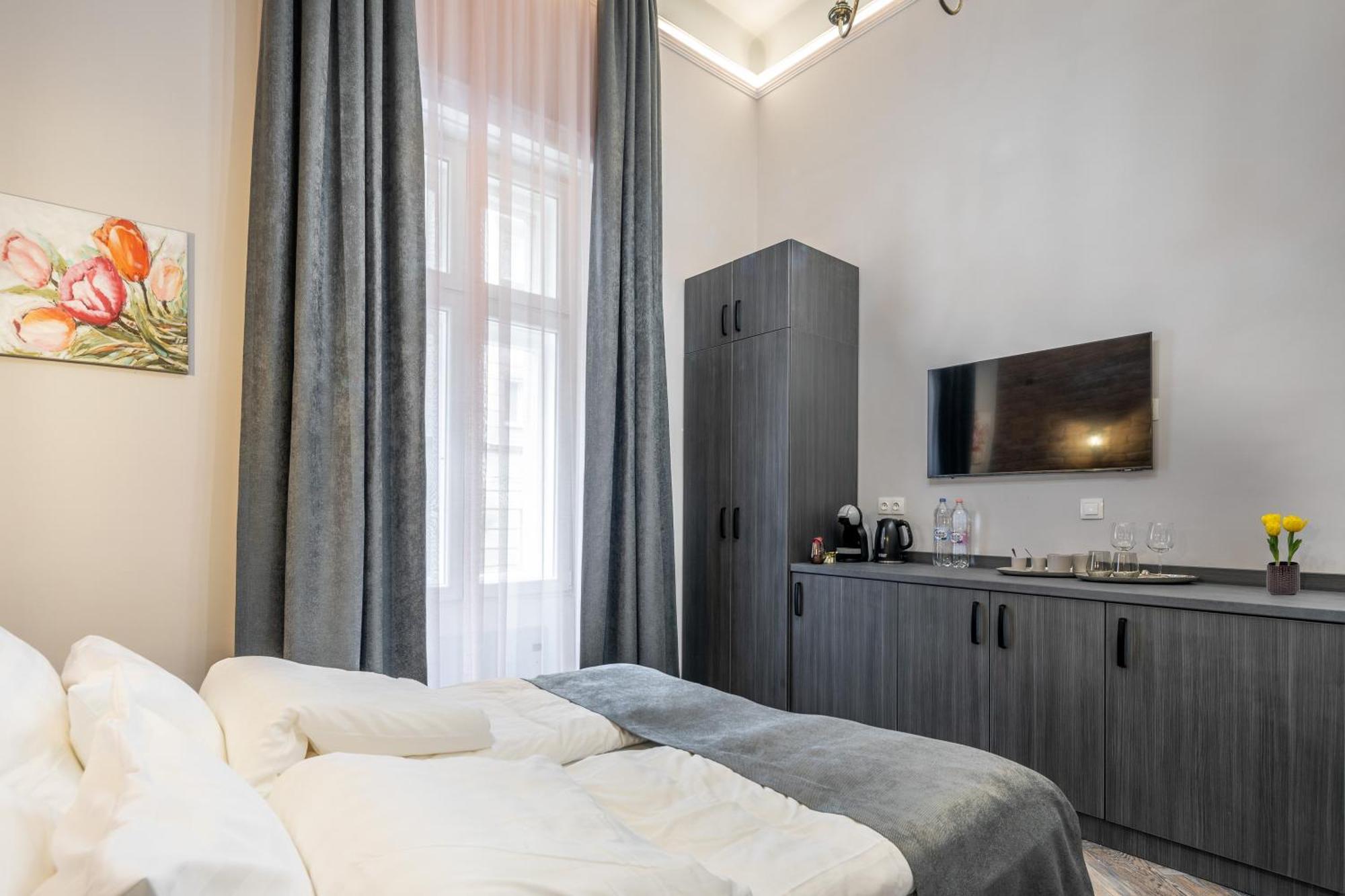 Budapest Marvelous Apartment In Andrassy Boulevard Bagian luar foto